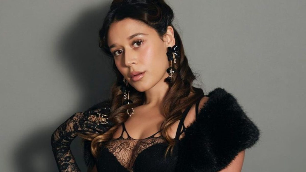 Krishna Shroff did a bo*ld photoshoot wearing a transparent neck bralette, you will be left sweating after seeing the pictures