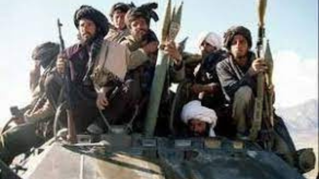 Terrible consequences of theft in Afghanistan, Taliban cut off hands of 4 thieves in public