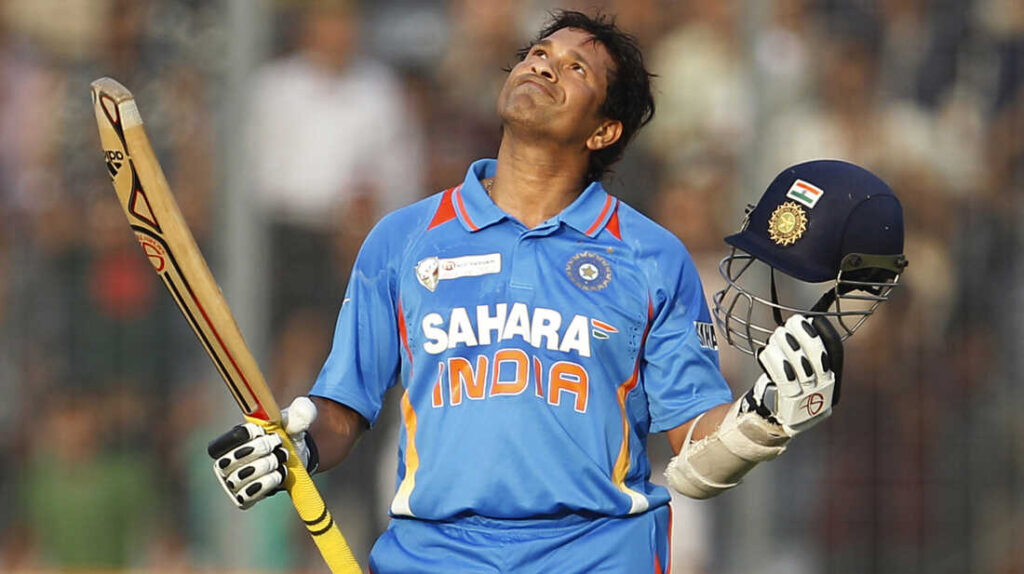 Sachin Tendulkar ODI Double Hundred: Former Indian team veteran Sachin Tendulkar (Sachin Tendulkar) created history in ODI cricket 13 years ago on this day. On February 24, 2010, he became the first batsman to score a double century in ODI cricket. Sachin made this record while playing against South Africa. In this match, Tendulkar played an unbeaten inning of 200 runs in 147 balls with the help of 25 fours and 3 sixes. His strike rate in this innings was 136.05.