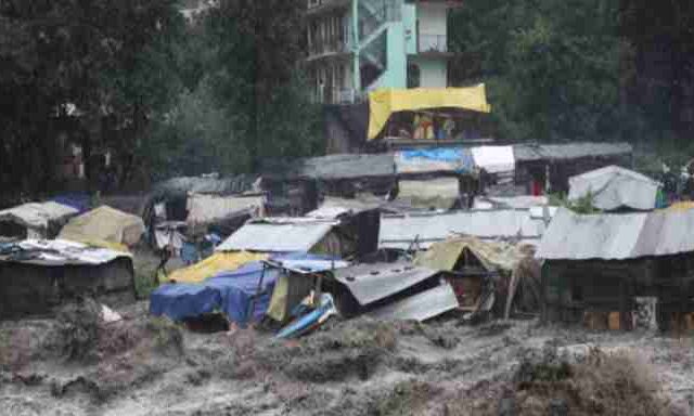 Himachal Weather: Cloud burst 2 times, many houses washed away, damage to gardens, orange alert for heavy rain