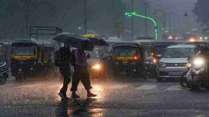 Weather: Monsoon returns to UP with heavy rains, likely to continue till August 5