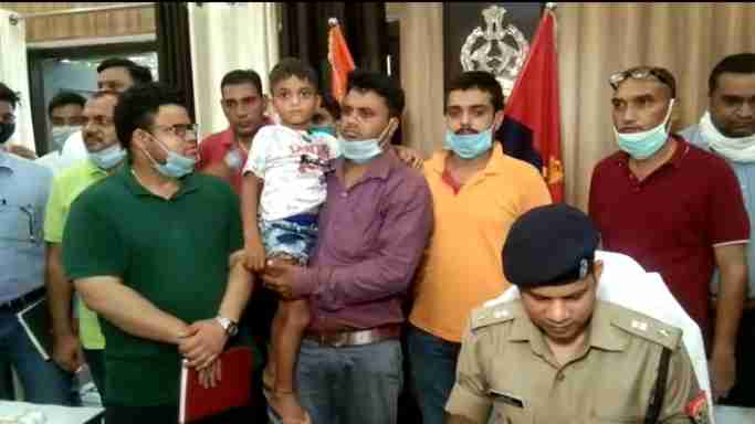 Encounter in Moradabad: Kidnapped child recovered in five hours, two miscreants injured in firing